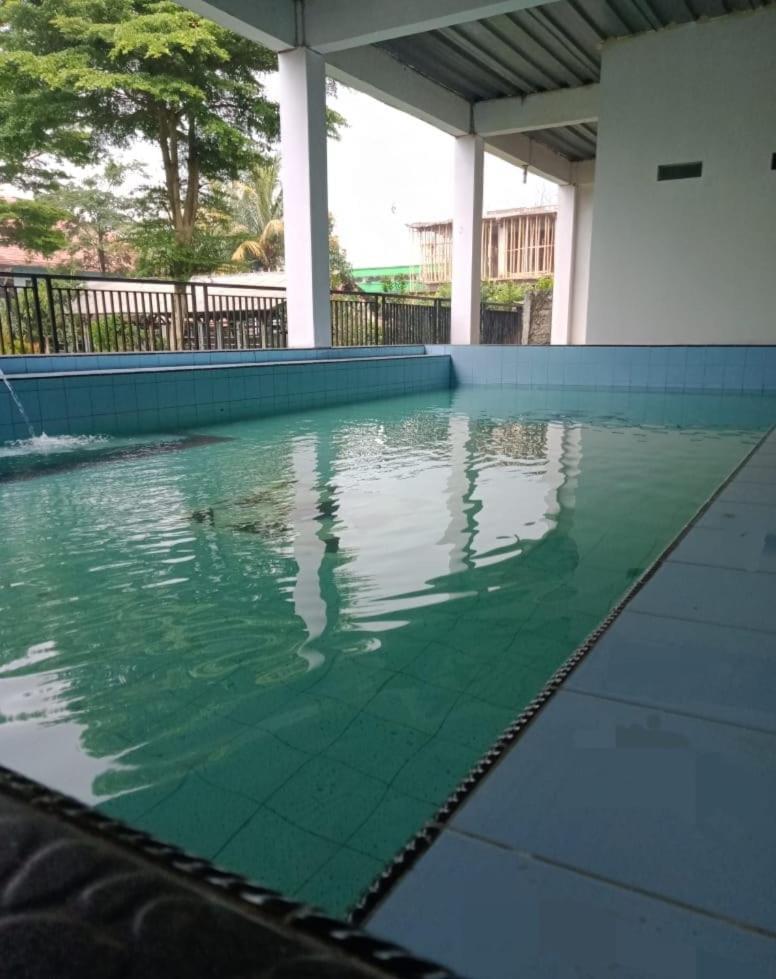 Kampung Istal Villa Pamijahan Bogor Buitenkant foto